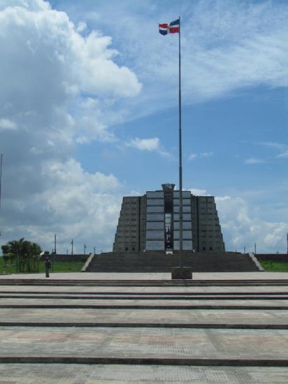 Saint Domingue, El Faro a Colon, mausolée du navigateur (1992)